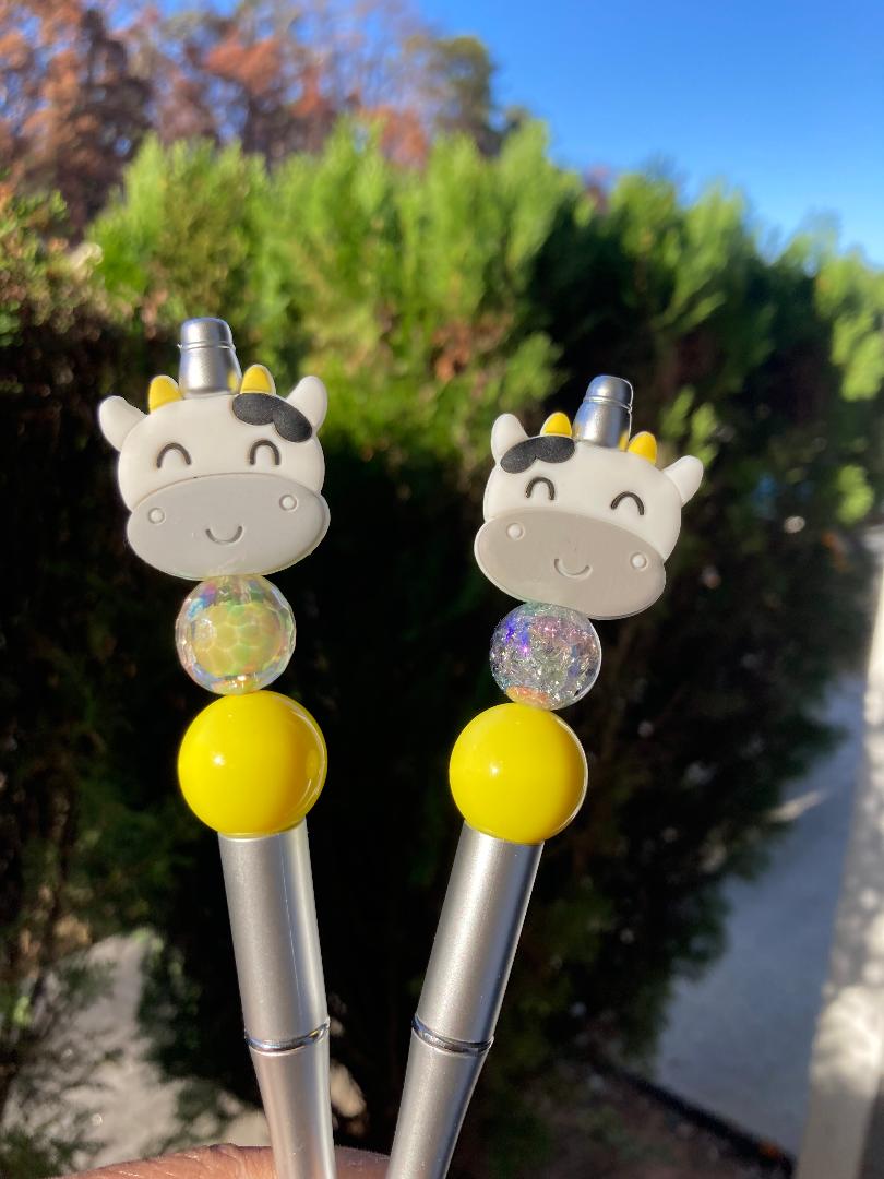 Highland Cow Beaded Pen
