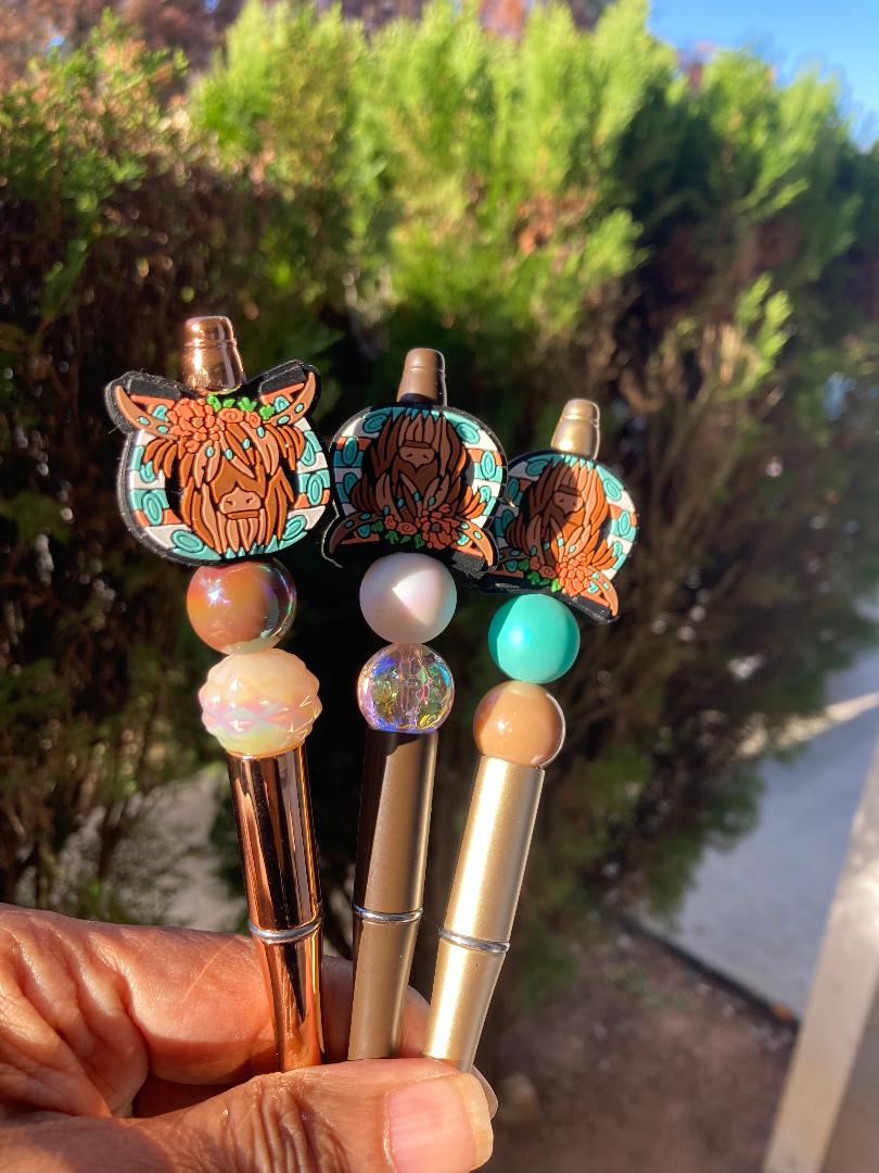 Highland Cow Beaded Pen